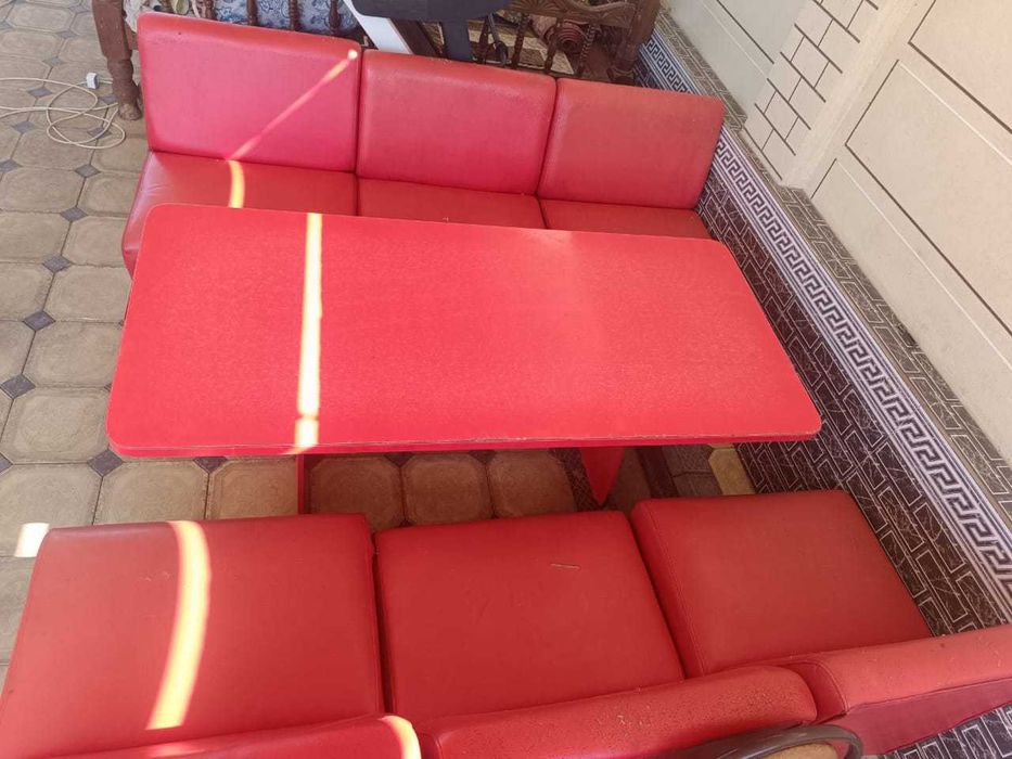 Тапчаны и мебель для кафе