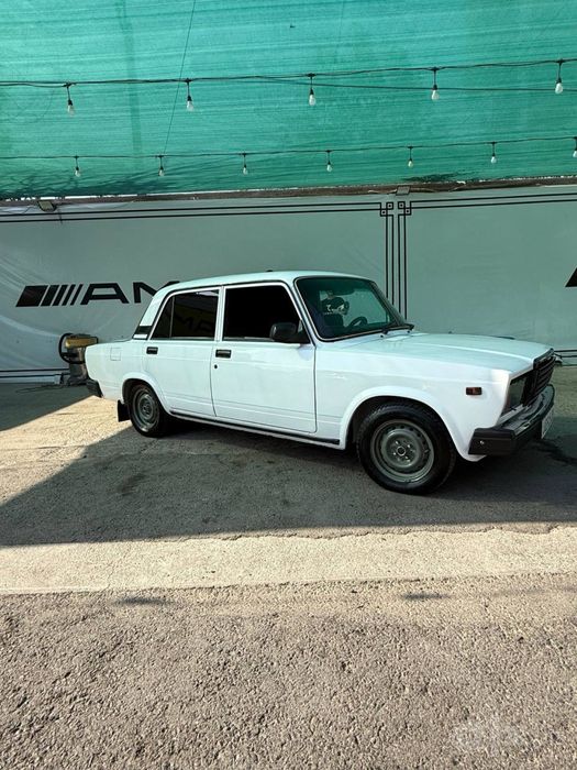 Moshina vaz 2107