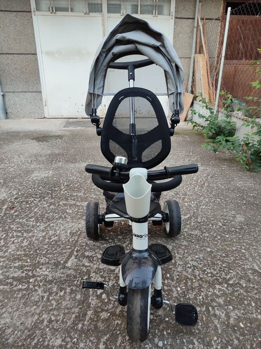 Продавам Детска Триколка