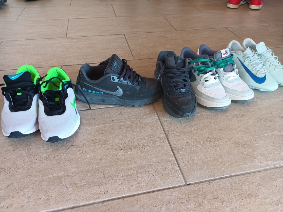 Adidasi Nike de vânzare în stare bună