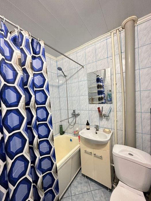 Продам 2 х ком Караван