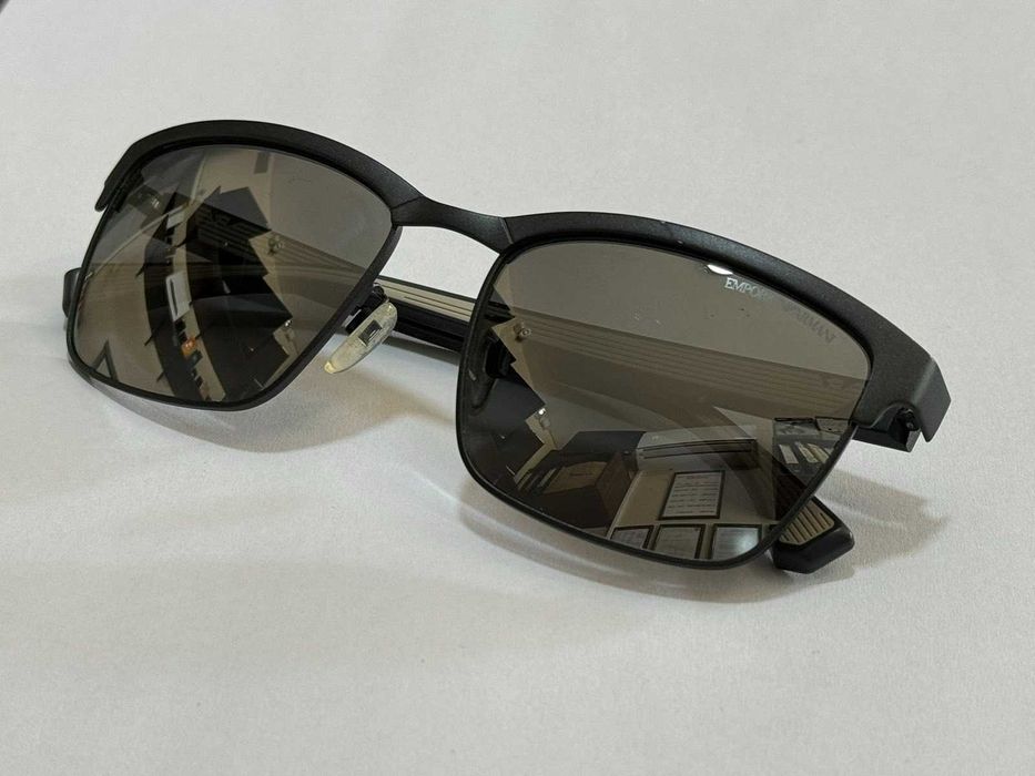 Продавам слънчеви очила Emporio Armani