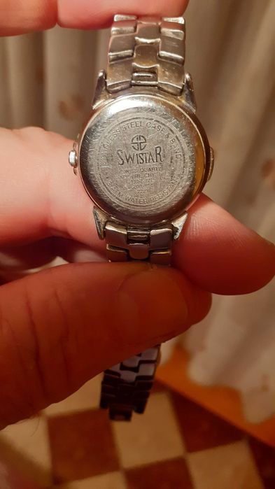 Ръчен часовник SWISTAR дамски продавам