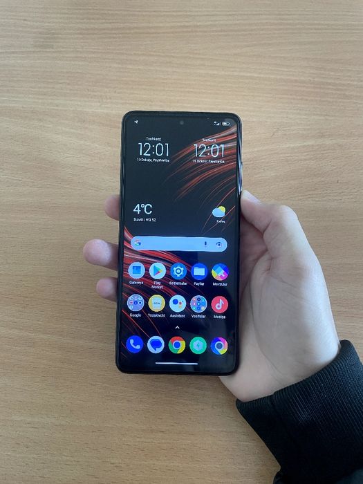 Poco x3 srochna sotiladi