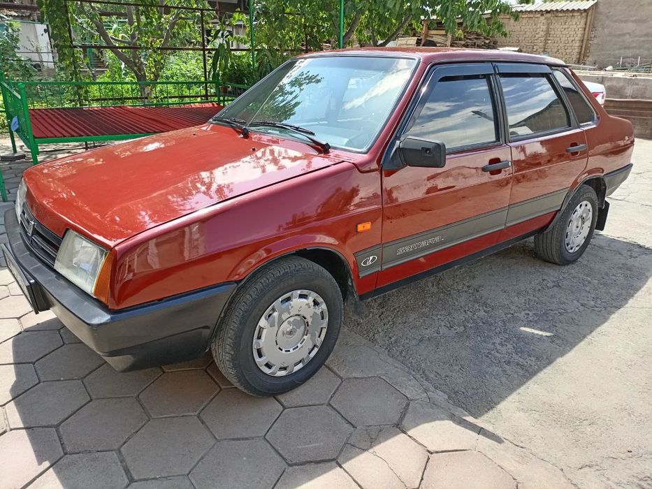Sotiladi vaz 21099
