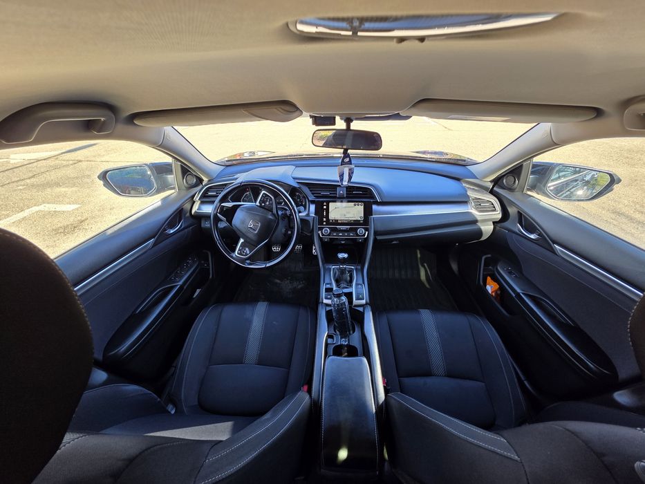 Honda Civic Sedan 10th 4D 1.5T MT Elegance