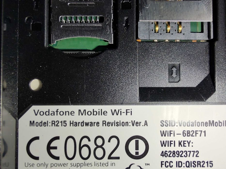 Modem Router WiFi mobil cartela SIM 4G LTE Vodafone R215 necodat