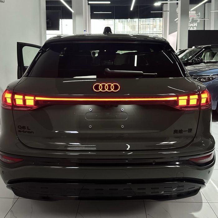 Audi Q6L E-tron фулл 2026 йил