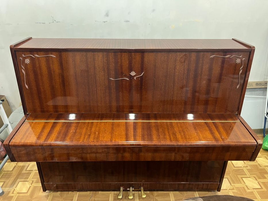 Продам фортепиано