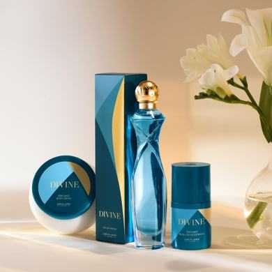 Set Divine Oriflame (apa de parfum + crema de corp + roll-on )