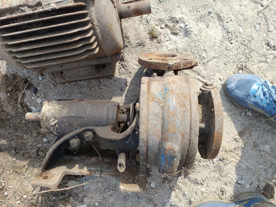 Motoare electrice de mari dimensiuni