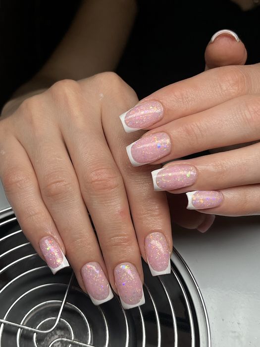 Маникюр наращивание ногтей