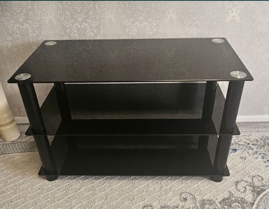 Тумба под ТВ стеклянная