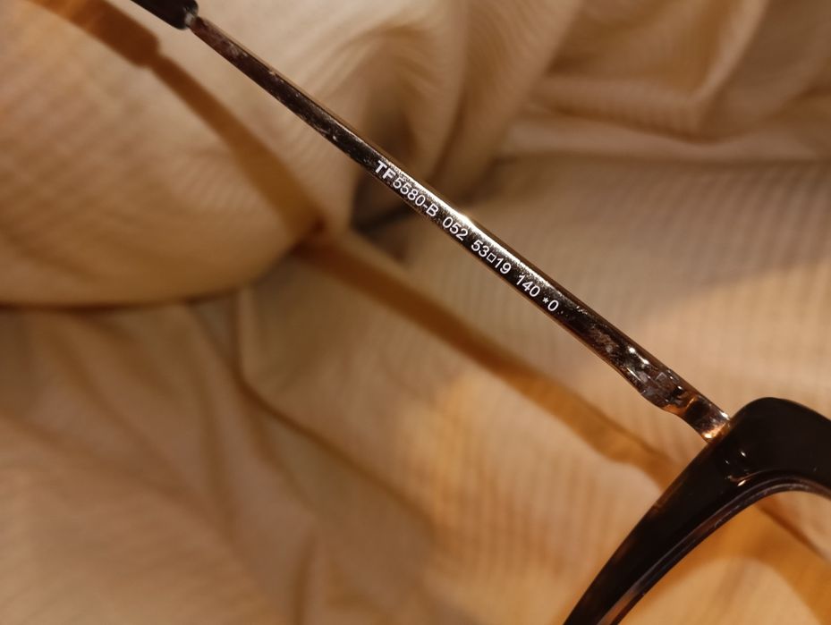 Vând rama TomFord original