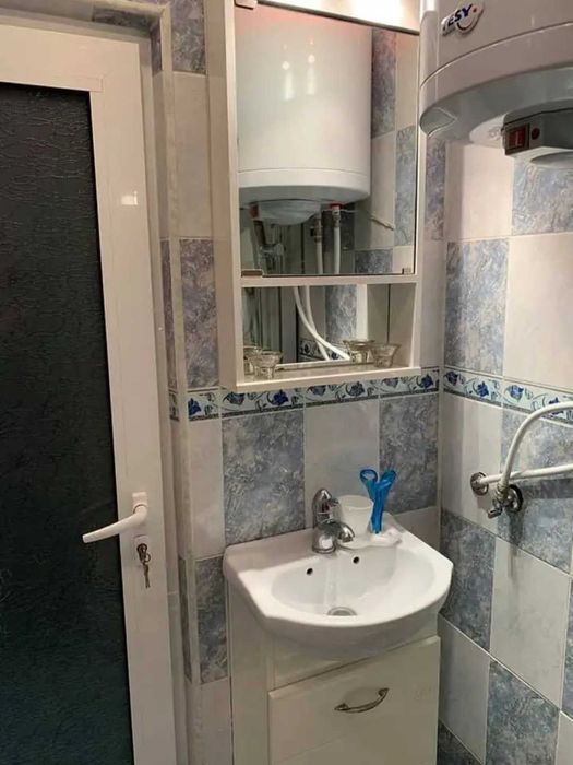Дава се под наем Едностаен апартамент в Кресна - 65 кв.м за 229.5 € - Снимка #6