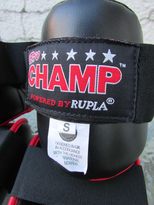Екипировка за карате - кик бокс Pro Champ - FMA