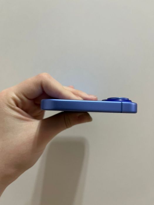 Iphone 16 ( 128 gb , blue , 100% )