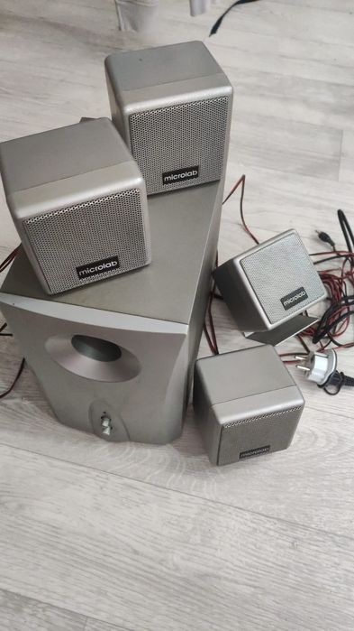 Сабвуфер,4 колонки