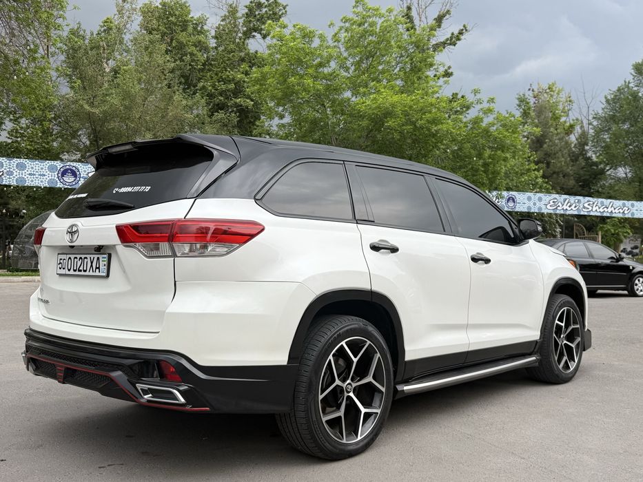 Toyota Highlander 2019 — 2