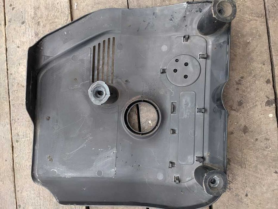 Capac motor Vw Lupo 3l tdi original piese second Volkswagen