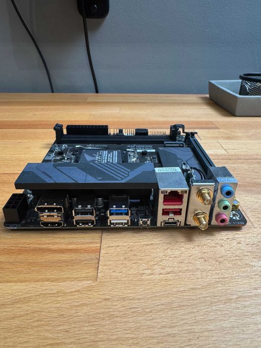 Placa de baza mITX Gigabyte B650I AX AM5