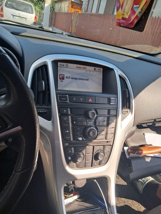 Se vinde opel astra j