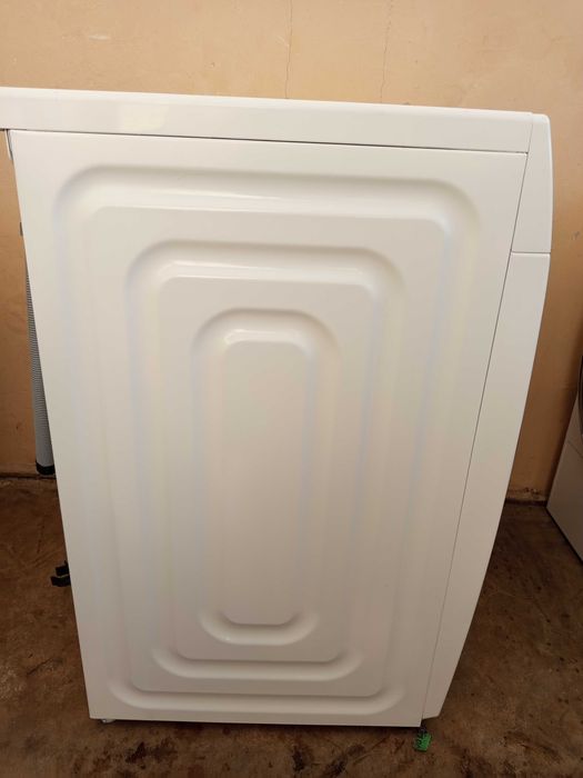SAMSUNG- 9 kg,1400 rotatii