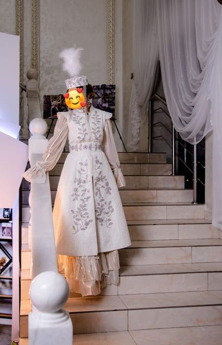 Платье на узату.