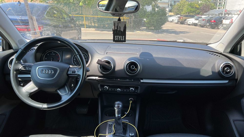 Audi A3 Limousine (Sedan) 1.6 TDI | 2014 | Înmatriculat RO | Proprietar