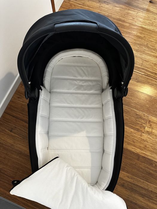 Кош за новородено Cybex Priam/e-PRIAM Lux