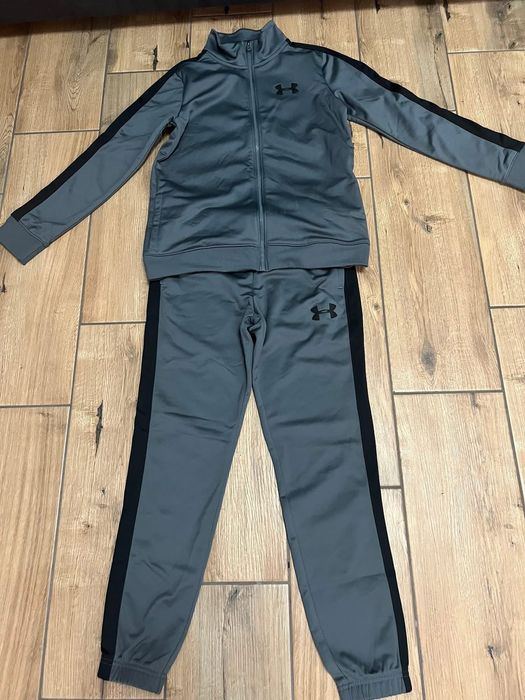 Екип under armour р-р 140-152