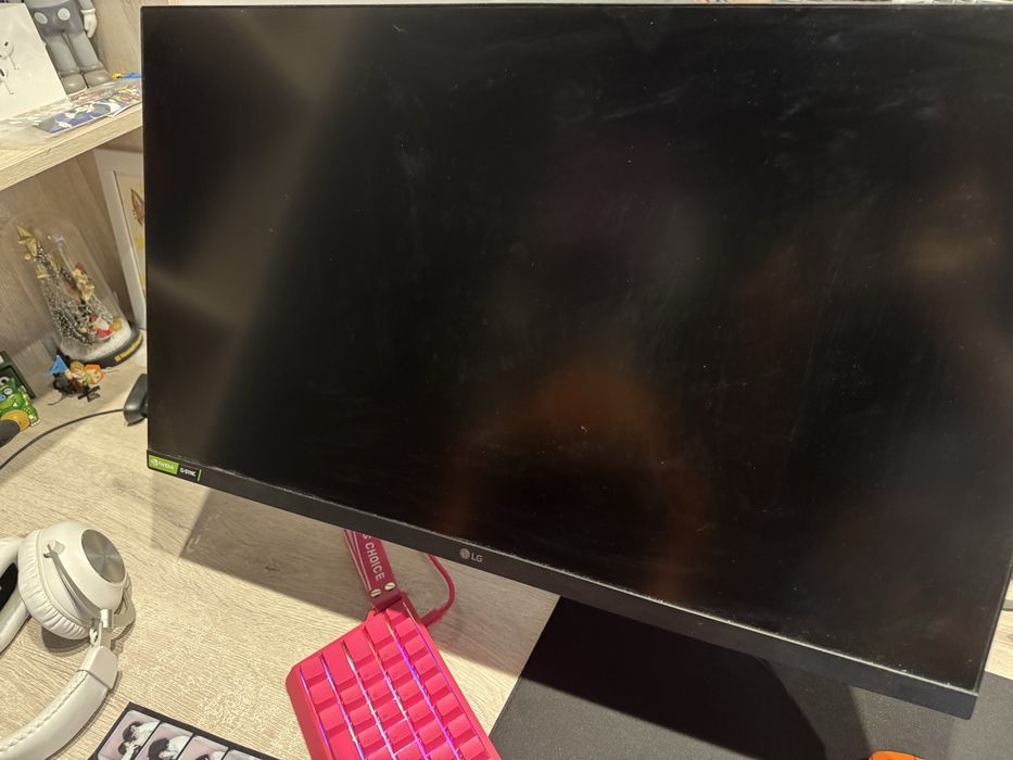 LG UltraGear 27GP850-B 180hz ips