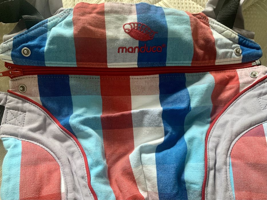 Manduca port bebe marsupiu