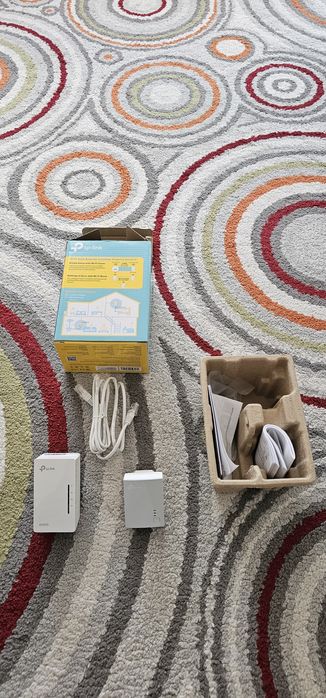 TP-Link TL-WPA4221 KIT AV600 Powerline Wi-Fi Kit – комплект