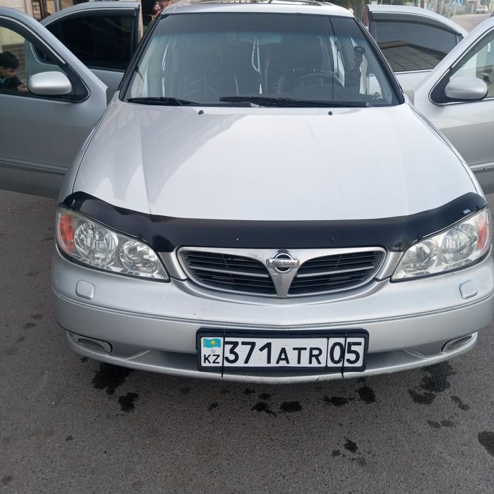 Nissan Maxima  2001