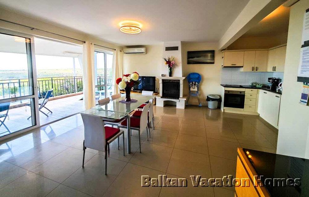 Просторна луксозна къща в Боровец близо до Варна