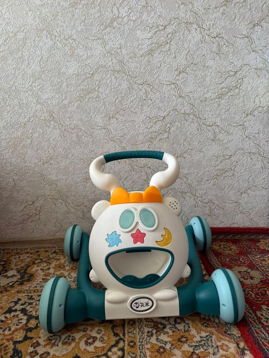 Продам детский ходунок - толокар в очень хорошем состоянии!