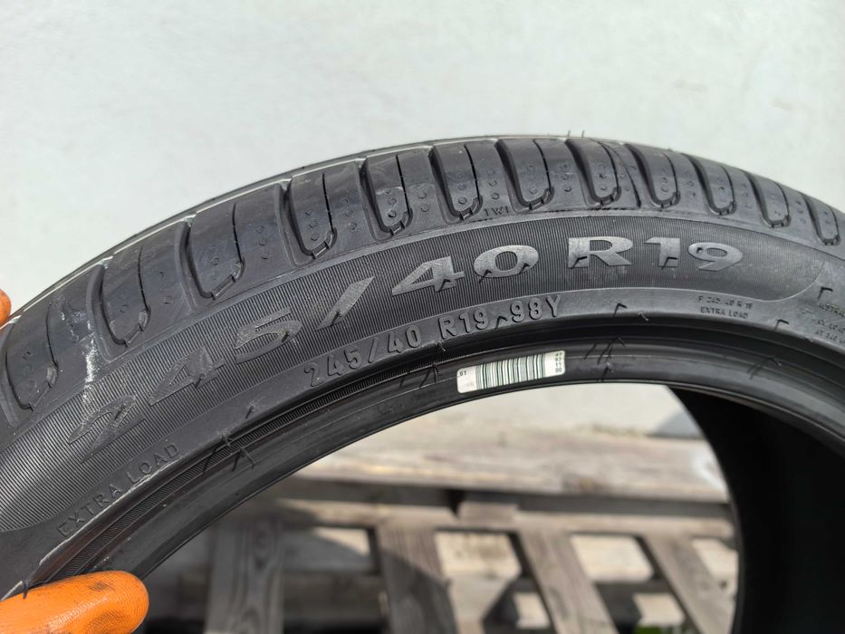 245/40/19 Пирели ДОТ 2021 г - Чисто Нова - Само 1 брой гума