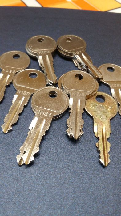 Ключове  Thule с различни номера