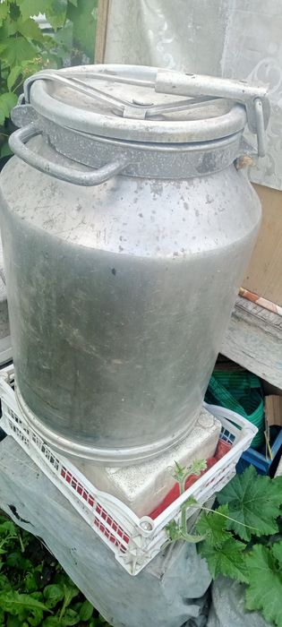 Продаму б/у флягу