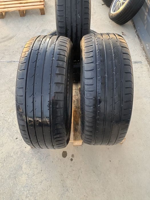 Гуми  235 55 19 летни