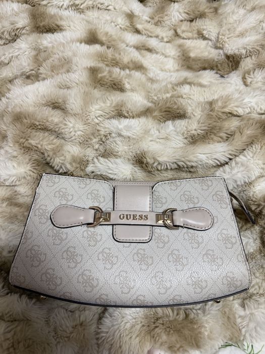 Оригинална чанта GUESS