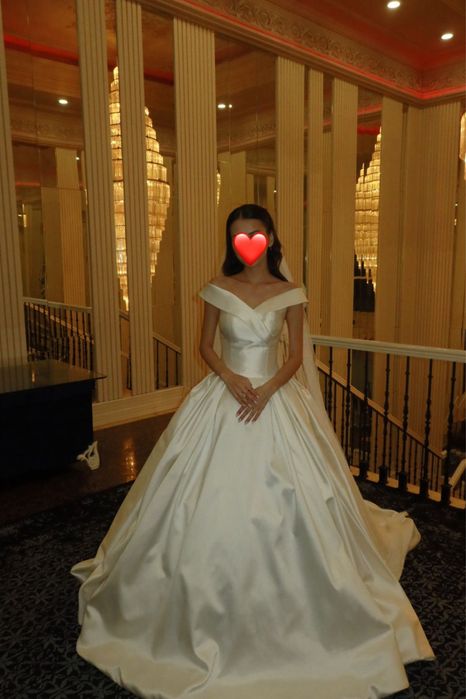 Продам свадебное фирменное платье