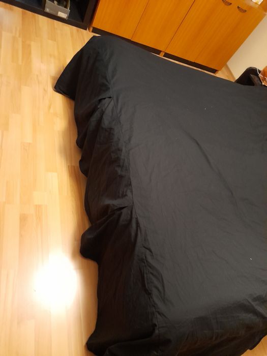 Черна покривка/ чаршаф /за спалня 1.80/2м или 1.60/2м