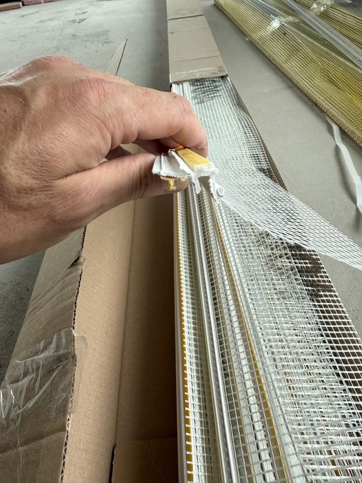 Profil PVC cu plasa  si banda etansare fereastra