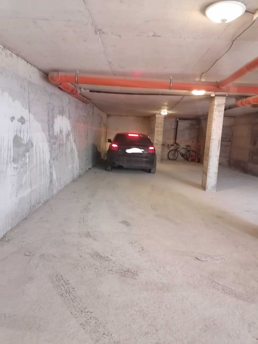 Паркомясто под наем