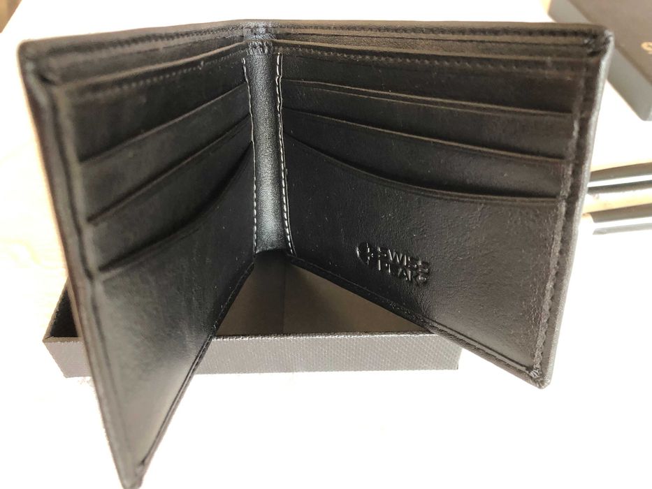 Кожен портфейл Swiss Peak с RFID защита против сканиране на карти, нов