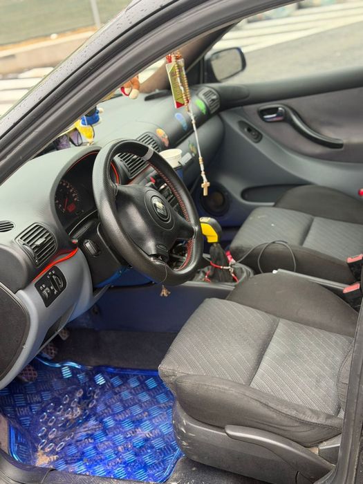 Seat Leon motor 1/8 mașina se prezintă bine!