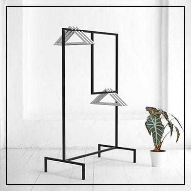 suport/stender metalic de haine cu umerase confectii metalice de top