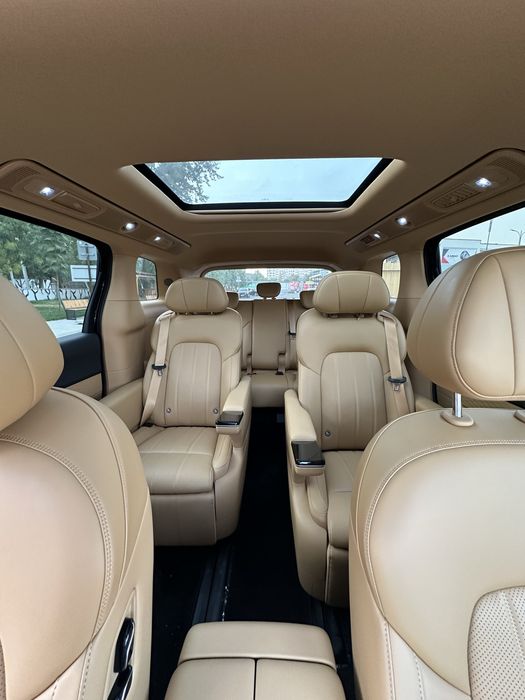 Voyah Dreamer Premium Minivan 2025 в наличаи от Terra Auto